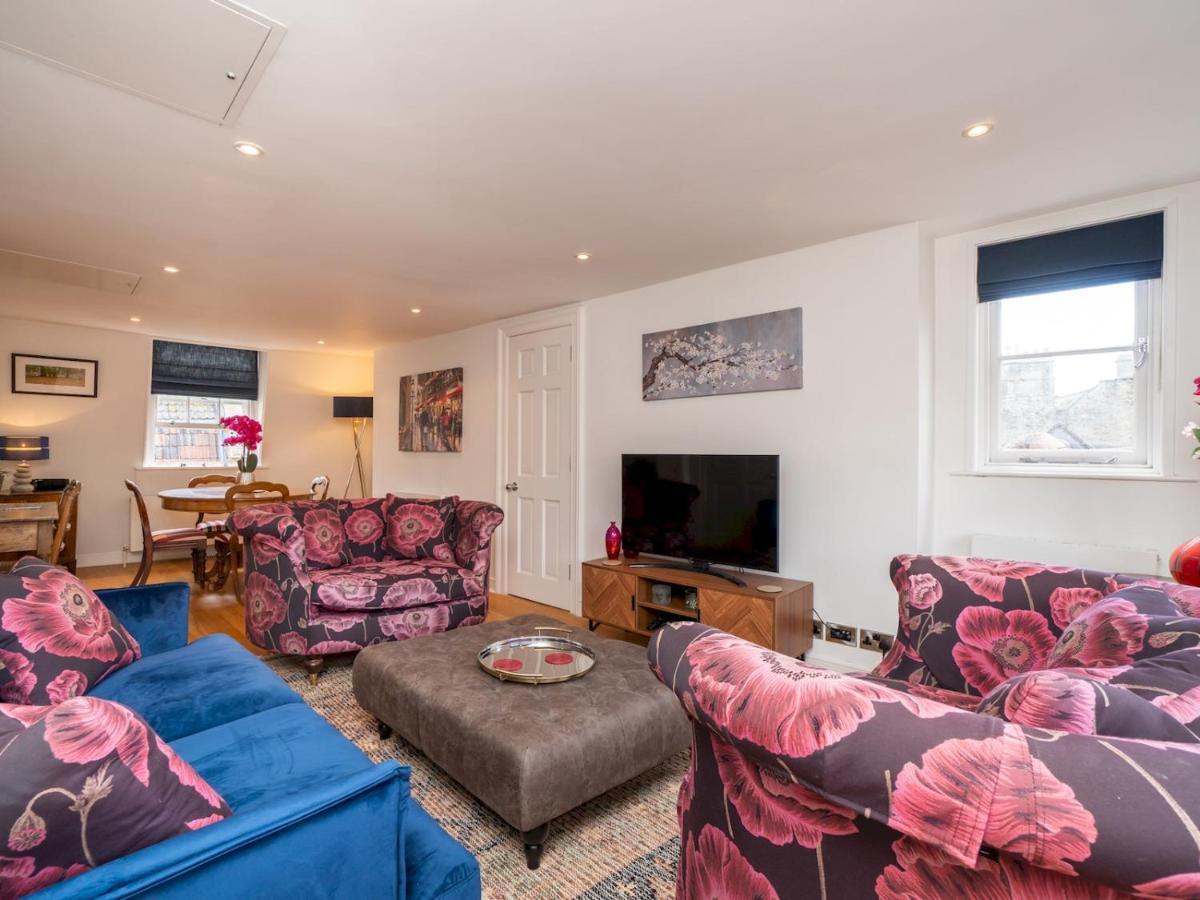 Ferienwohnung Pass The Keys 2 Bed Flat In The Heart Of Bath Exterior foto