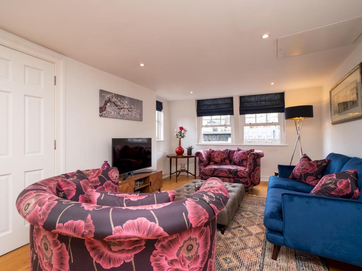 Ferienwohnung Pass The Keys 2 Bed Flat In The Heart Of Bath Exterior foto